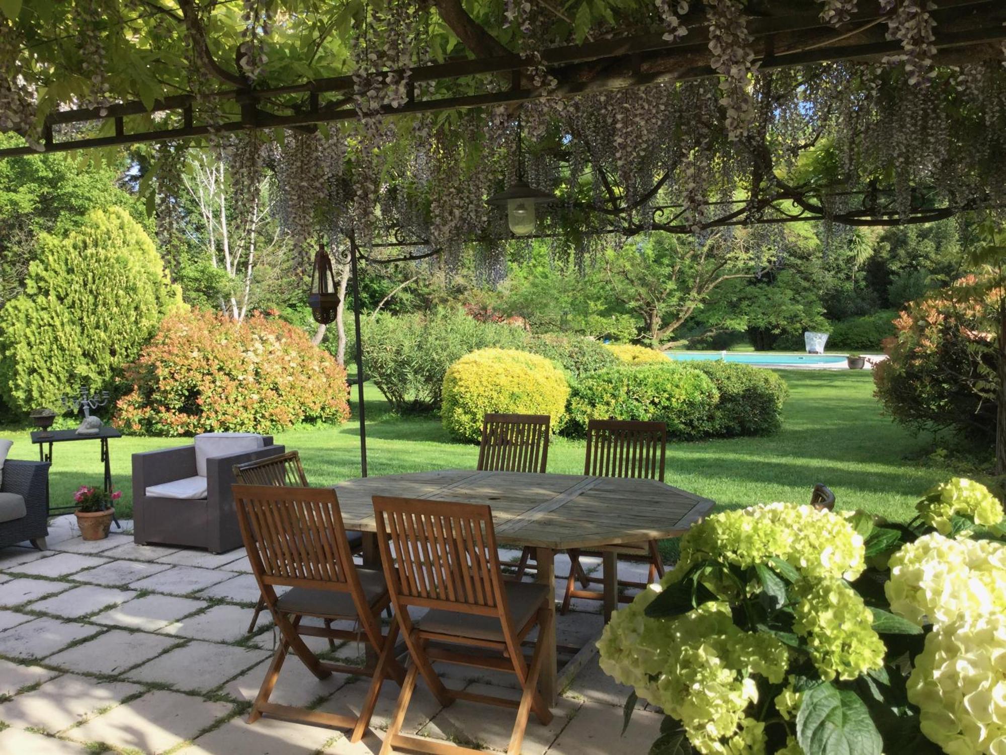 Villa De Miha Valbonne Eksteriør billede